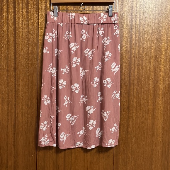 MIDI floral slit skirt - Picture 2 of 3